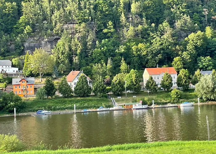 Ferienhaus Elbufer 83